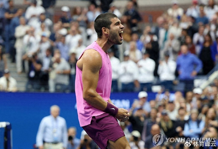 关于美网翻盘法网，阿尔卡拉斯高光表现的信息