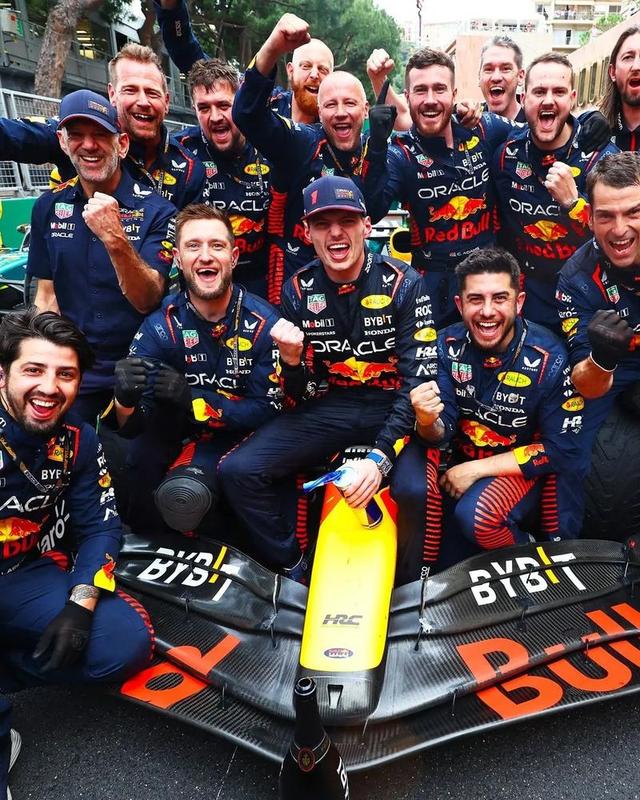 关于索伯车队逆转雷诺车队，维斯塔潘扛起全队的信息