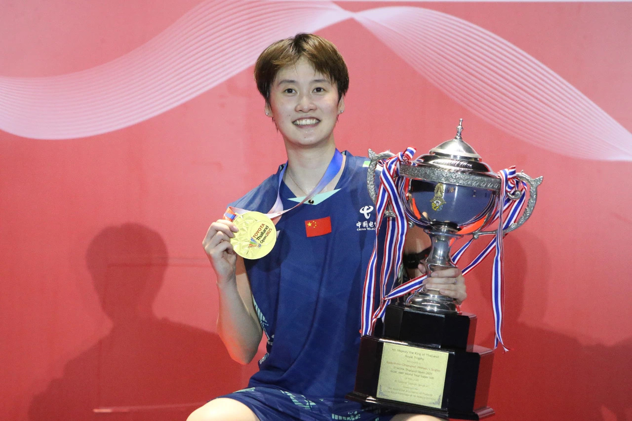 中国队翻盘法国队，陈雨菲点燃赛场