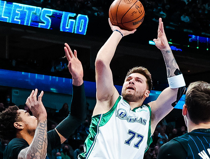 魔术轻取独行侠，王哲林统治全场