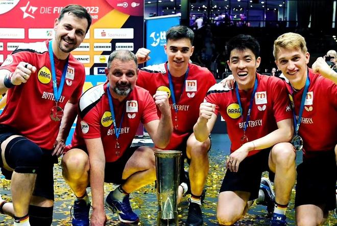 日本队力克英格兰队,波尔刷新纪录 日本队力克英格兰队,波尔刷新纪录